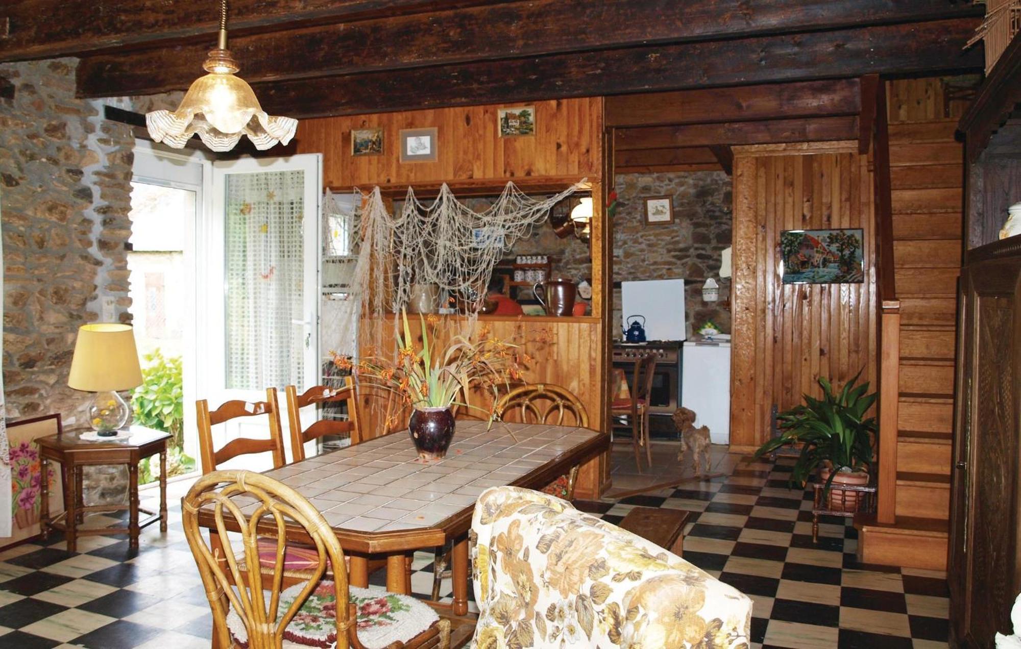 Lovely Home In Le Faouet With Kitchen Luaran gambar